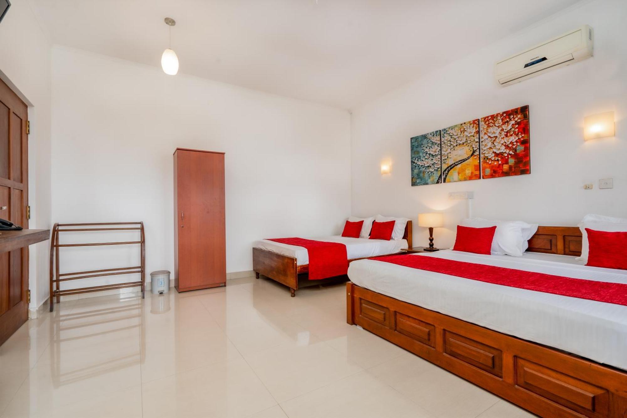 Kandy City Oasis Hotel ภายนอก รูปภาพ