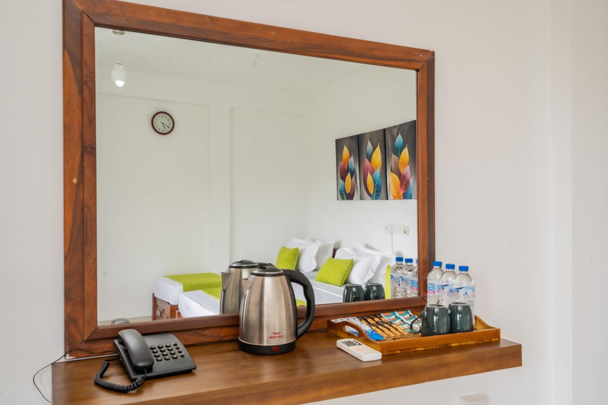Kandy City Oasis Hotel ภายนอก รูปภาพ